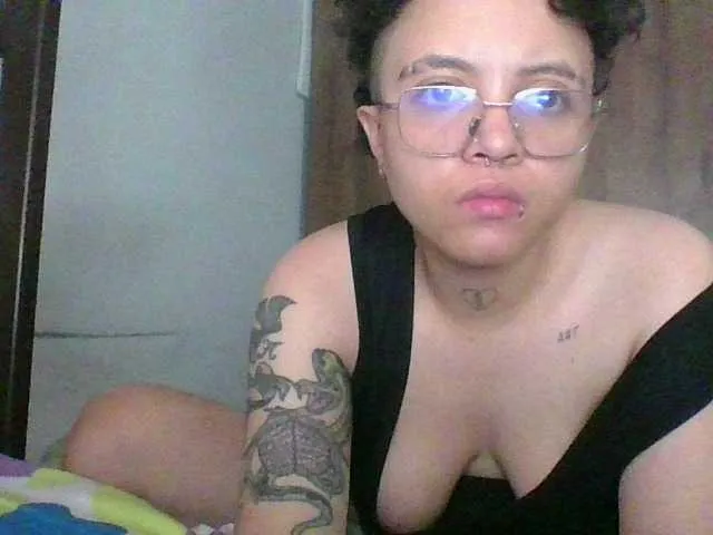 Live sex webcam photo for EdenJupiters #290189138