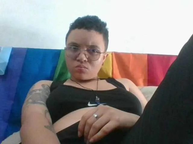 Live sex webcam photo for EdenJupiters #291524055