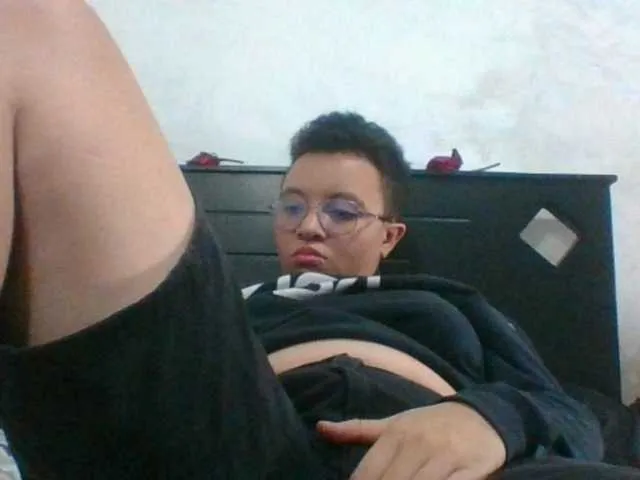 Live sex webcam photo for EdenJupiters #292181259