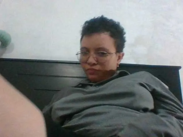 Live sex webcam photo for EdenJupiters #292312533