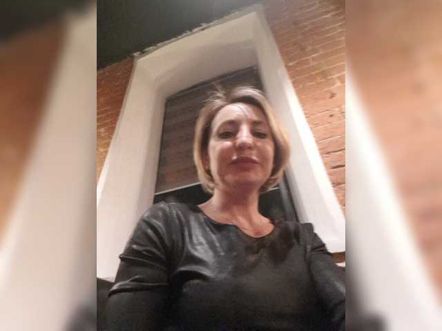 Live sex webcam photo for EditaMilf #272371084