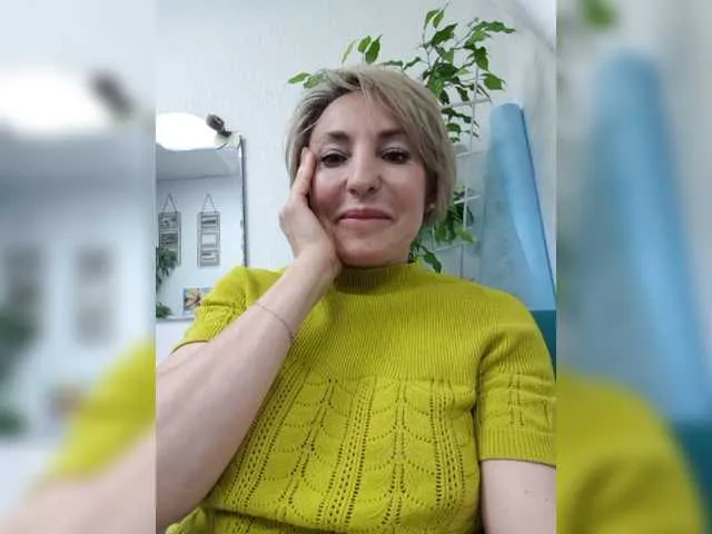 Live sex webcam photo for EditaMilf #273225397