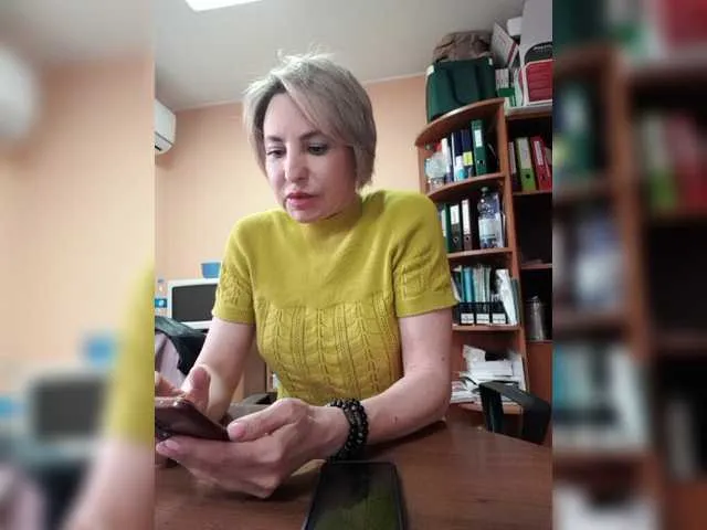 Live sex webcam photo for EditaMilf #273228499