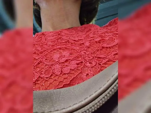 Live sex webcam photo for EditaMilf #275703761