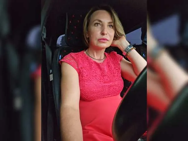 Live sex webcam photo for EditaMilf #275711646