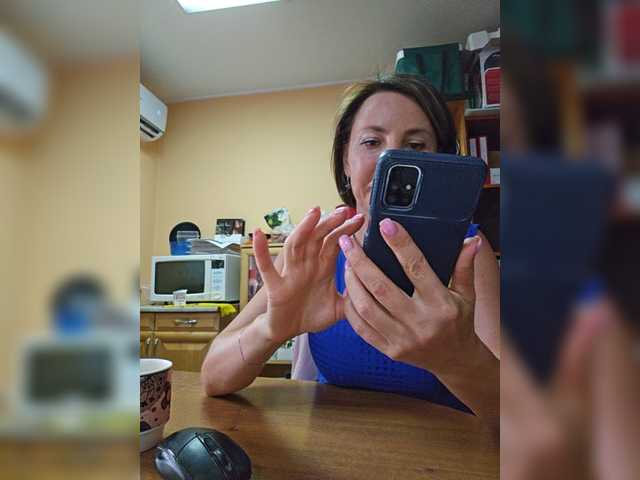 Live sex webcam photo for EditaMilf #276047557