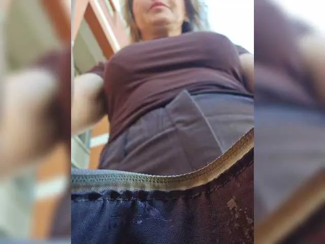 Live sex webcam photo for EditaMilf #291772747