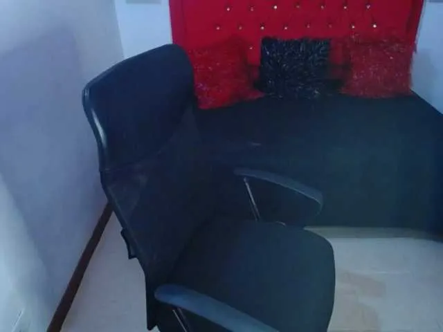 Live sex webcam photo for EdithBelrose #272393817