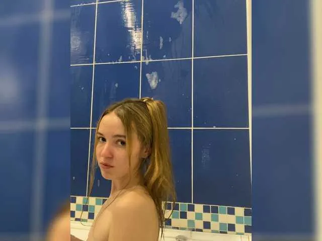 Live sex webcam photo for EdvinParker #273462490