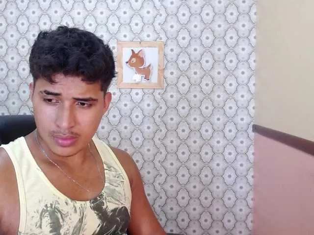 Live sex webcam photo for EdwardRaws #275696751