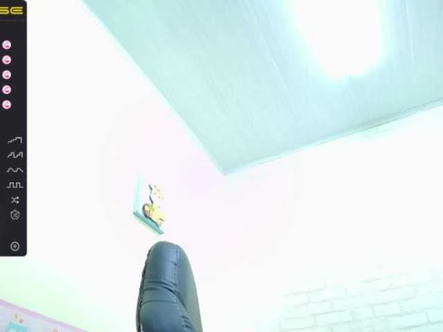 Live sex webcam photo for EdwardRaws #275980403