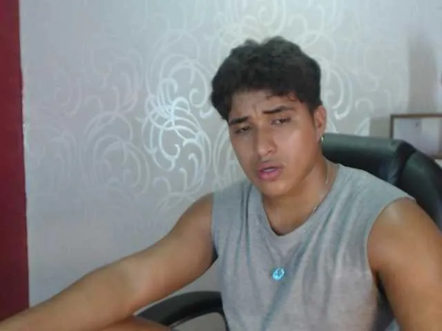 Live sex webcam photo for EdwardRaws #276189880