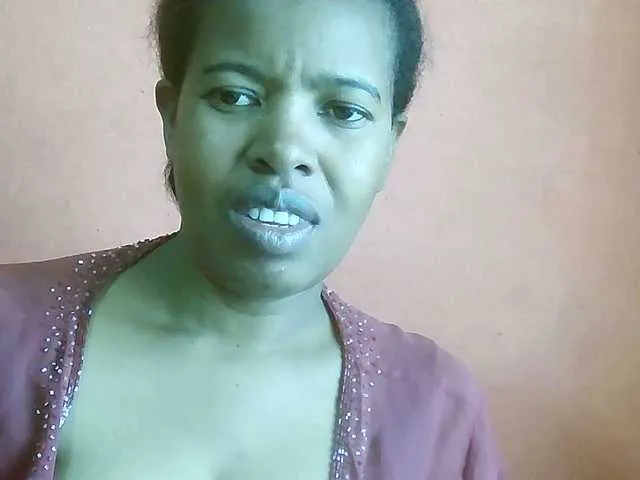 Live sex webcam photo for Edwiga #291877165