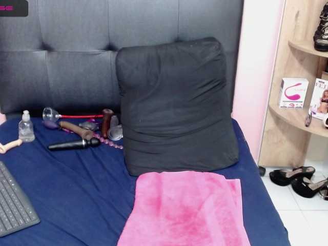 Live sex webcam photo for EelEeNna #271850233