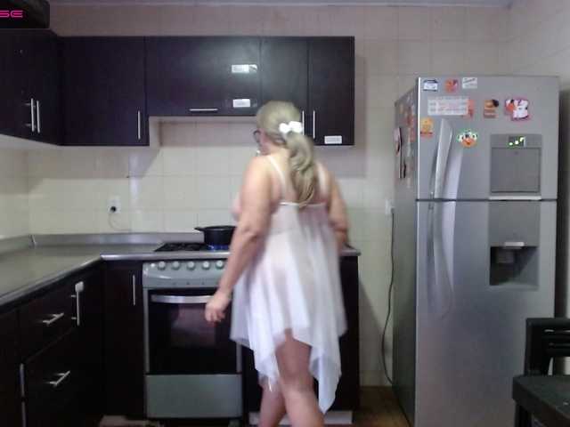 Live sex webcam photo for EelEeNna #272539208