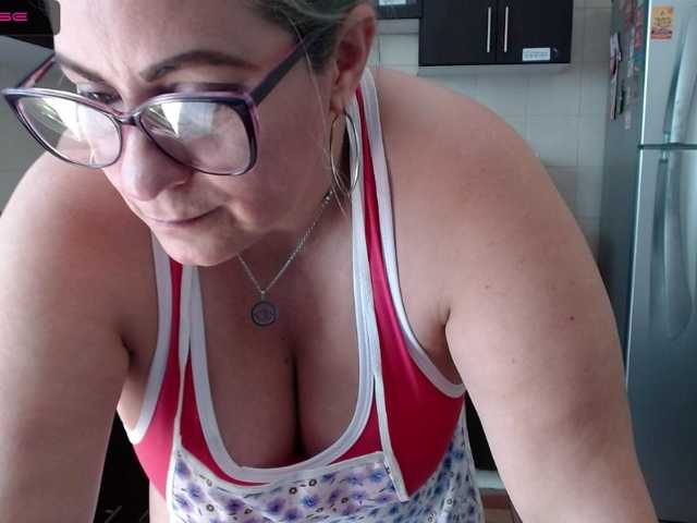 Live sex webcam photo for EelEeNna #272609411