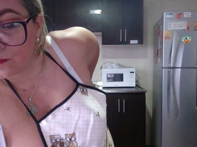 Live sex webcam photo for EelEeNna #272697288