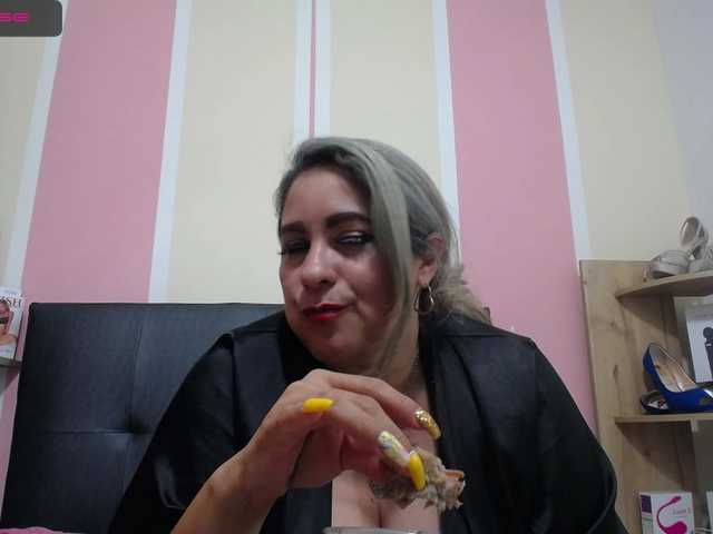 Live sex webcam photo for EelEeNna #273079362