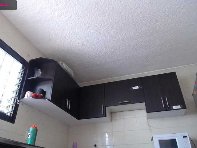 Live sex webcam photo for EelEeNna #273563614