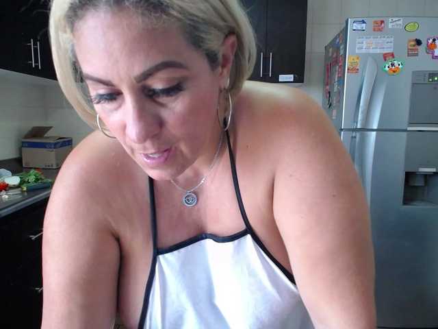 Live sex webcam photo for EelEeNna #273655737