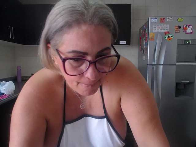 Live sex webcam photo for EelEeNna #273814787