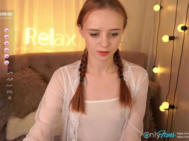 Live sex webcam photo for Effy_S #271767857