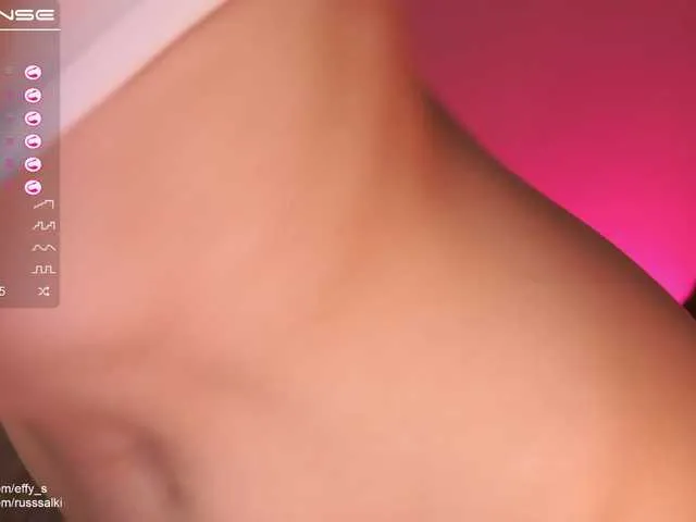 Live sex webcam photo for Effy_S #273528290