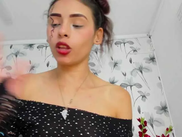 Live sex webcam photo for Ehotloveaxxx #291672950