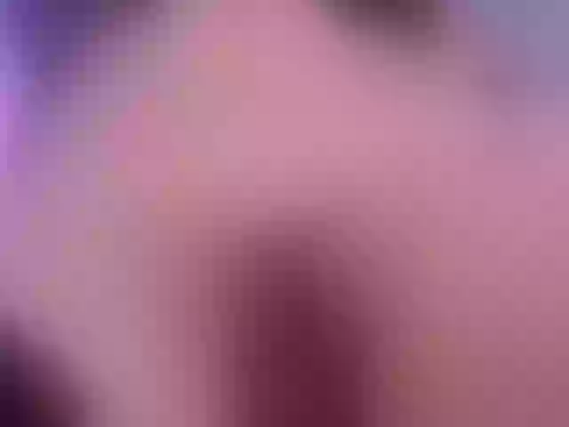 Live sex webcam photo for EileenFox #276213814
