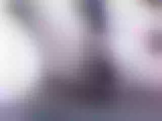 Live sex webcam photo for EileenFox #276377970
