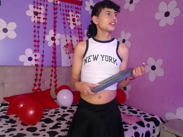 Live sex webcam photo for Eimyflorian #290505814