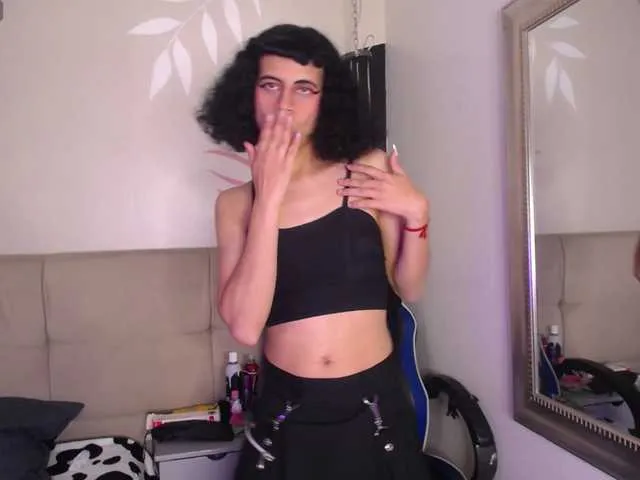 Live sex webcam photo for Eimyflorian #290606833