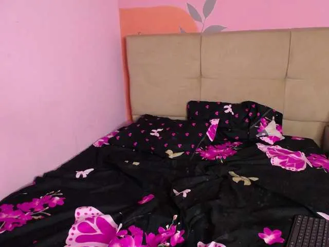 Live sex webcam photo for Eimyflorian #290903772