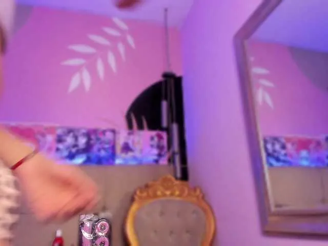 Live sex webcam photo for Eimyflorian #291662105