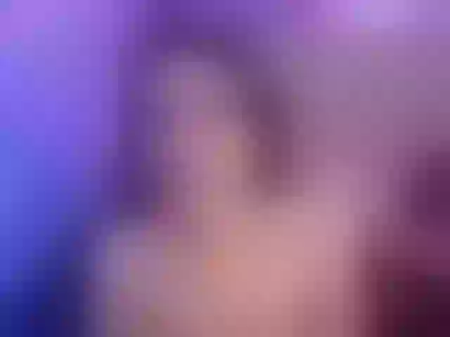 Live sex webcam photo for Eimyflorian #292275309