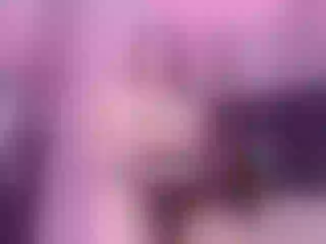 Live sex webcam photo for EinnyMure #289610392