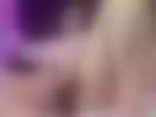 Live sex webcam photo for EinnyMure #290149966