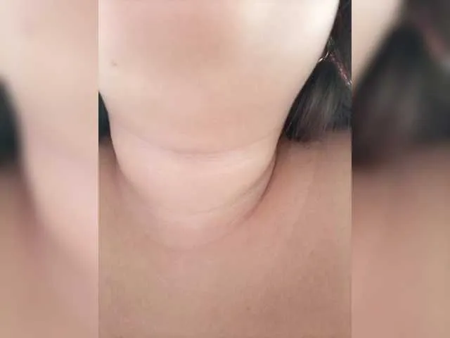 Live sex webcam photo for EinnyMure #290275305