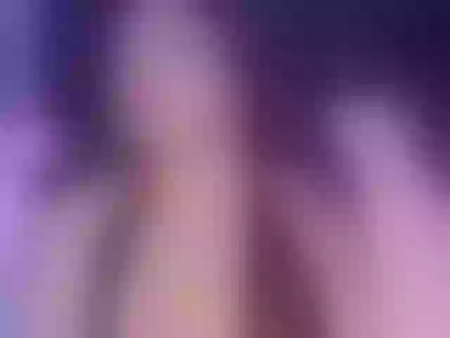 Live sex webcam photo for EinnyMure #290398919