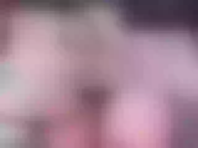Live sex webcam photo for EinnyMure #290901372