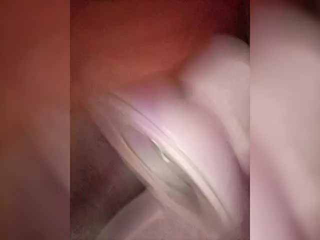 Live sex webcam photo for EinnyMure #291249941