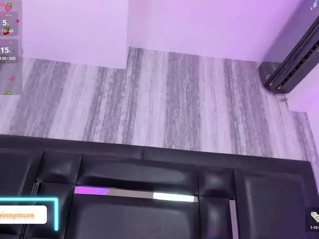 Live sex webcam photo for EinnyMure #291493408