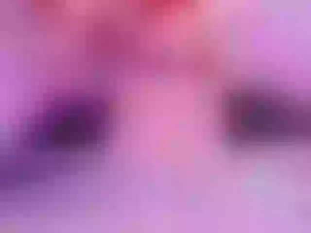 Live sex webcam photo for EinnyMure #292173318