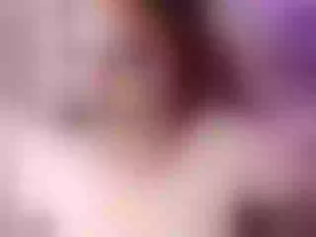 Live sex webcam photo for EinnyMure #292259896