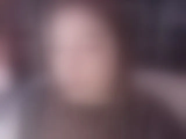 Live sex webcam photo for EinnyMure #292978694
