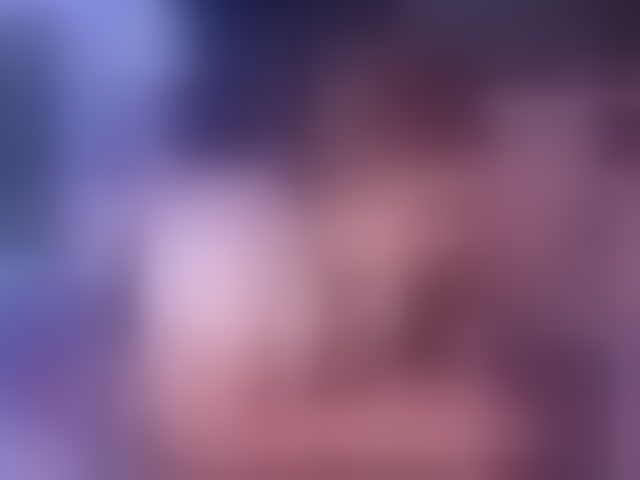 Live sex webcam photo for EinnyMure #294093657