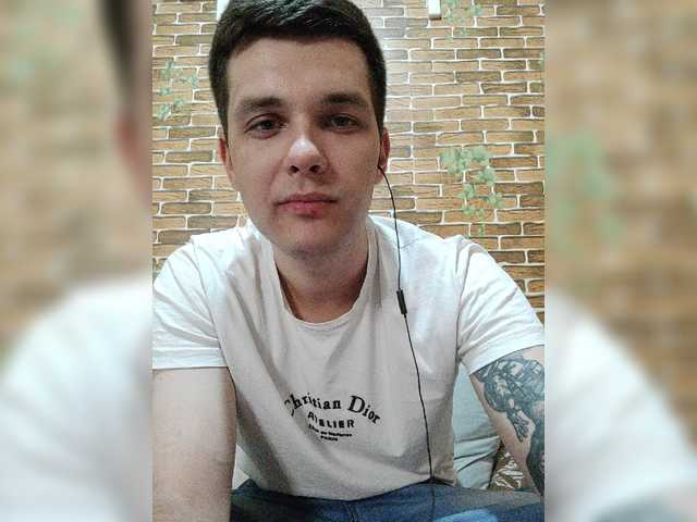 Live sex webcam photo for EiusBellator #276221144