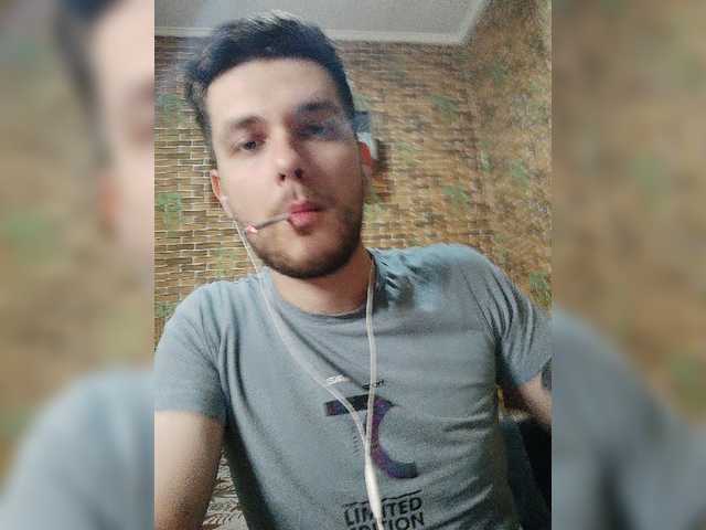 Live sex webcam photo for EiusBellator #276393731