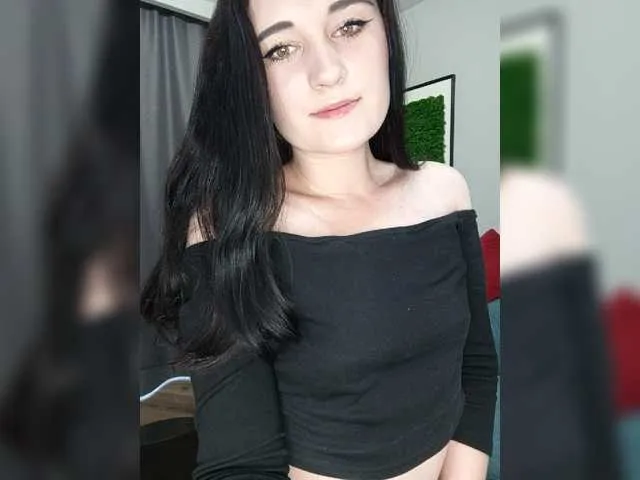 Live sex webcam photo for EkateRriga #275773296