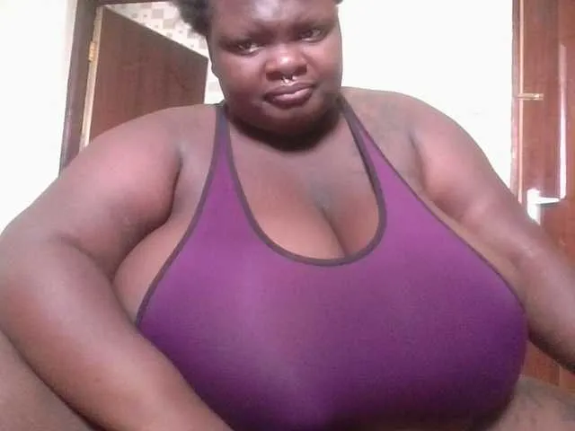 Live sex webcam photo for Ekesaabooby #292160735